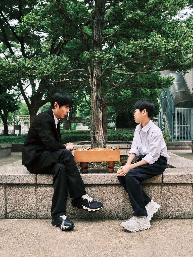 온(On) x 포스트아카이브팩션, 새 협업 컬렉션 '커렌트 폼 3.0' 출시 2023-Image